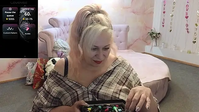 Penelope Pinky online show from 04-14-26, 11:15