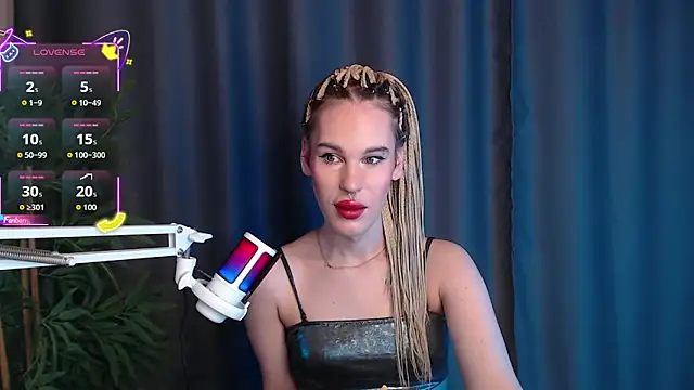 Cassie Bae online show from 12-20-25, 07:44