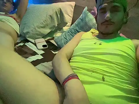 Snapshot of papittochulito chatting on 02-15-25, 01:05 papittochulito online show from 02-15-25, 01:05