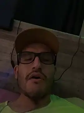 Snapshot of papittochulito chatting on 02-15-25, 10:00 papittochulito online show from 02-15-25, 10:00