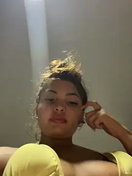 Nicollygriu online show from 02-03-26, 03:04