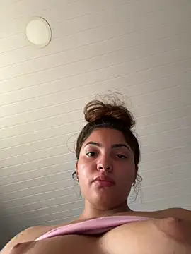 Nicollygriu online show from 03-07-26, 04:23