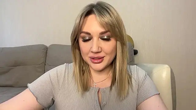 VickyLove047 online show from 05-26-26, 08:45