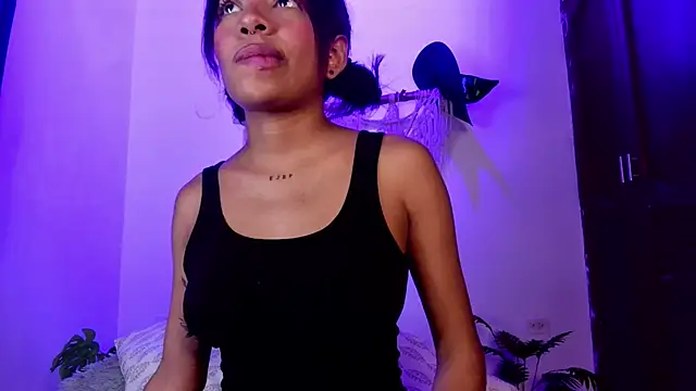 Snapshot of anais_tgn chatting on 10-18-25, 05:04 anais tgn online show from 10-18-25, 05:04