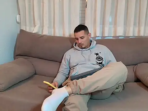 Geishastudios online show from 11-12-25, 09:18