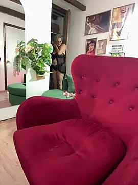 Adeellee  online show from 04-08-26, 04:08