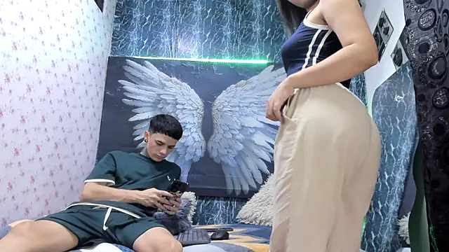 exotic hot couple online show from 03-27-26, 10:54