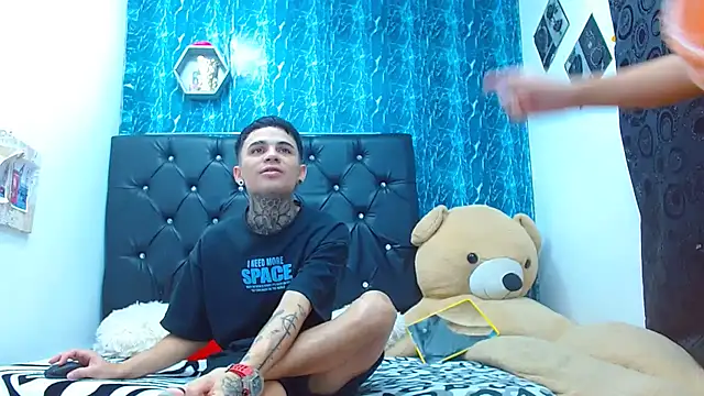 exotic hot couple online show from 03-09-25, 07:26