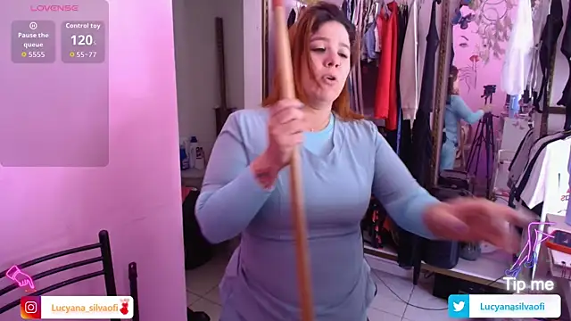 Snapshot of LucyanaSilva chatting on 02-17-26, 04:15 LucyanaSilva online show from 02-17-26, 04:15