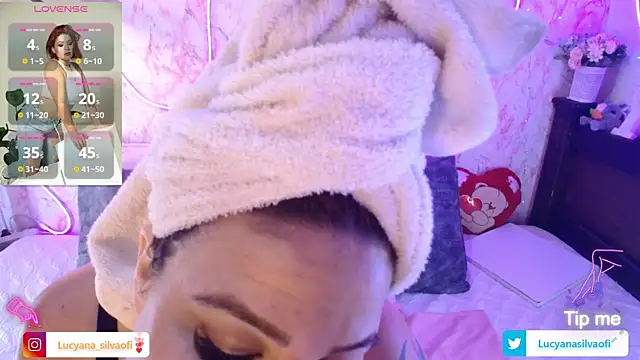 LucyanaSilva online show from 10-15-25, 02:03