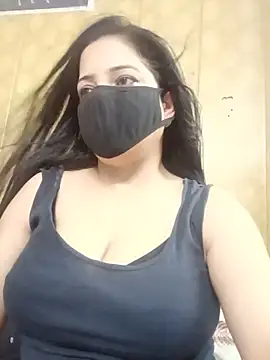 Snapshot of hornycoupleJandS chatting on 05-24-26, 06:30 hornycoupleJandS online show from 05-24-26, 06:30