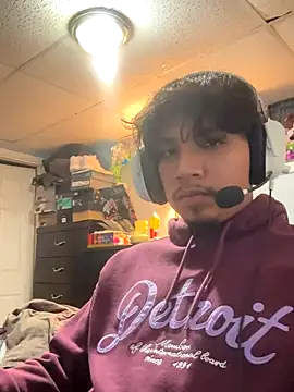 Snapshot of meximaloo1 chatting on 10-23-25, 04:55 meximaloo1 online show from 10-23-25, 04:55