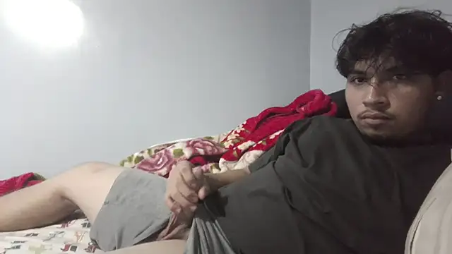 Snapshot of meximaloo1 chatting on 10-08-25, 06:15 meximaloo1 online show from 10-08-25, 06:15