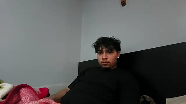 Snapshot of meximaloo1 chatting on 10-16-25, 05:10 meximaloo1 online show from 10-16-25, 05:10