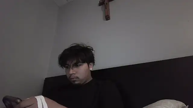 Snapshot of meximaloo1 chatting on 11-06-25, 04:33 meximaloo1 online show from 11-06-25, 04:33