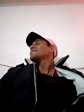 Snapshot of NewBe9D9 chatting on 03-07-25, 02:36 NewBe9D9 online show from 03-07-25, 02:36