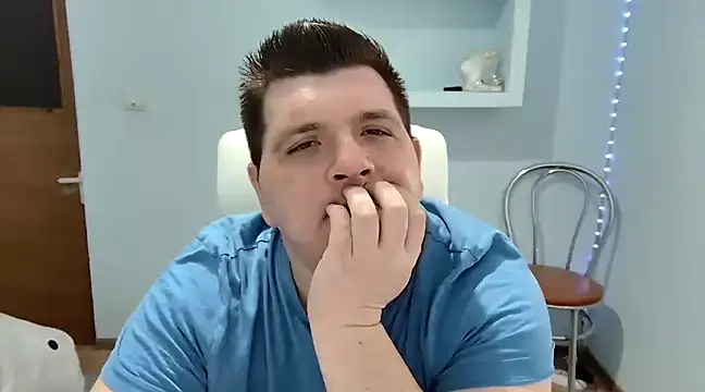 Snapshot of JasonJacks chatting on 02-26-25, 01:32 JasonJacks online show from 02-26-25, 01:32
