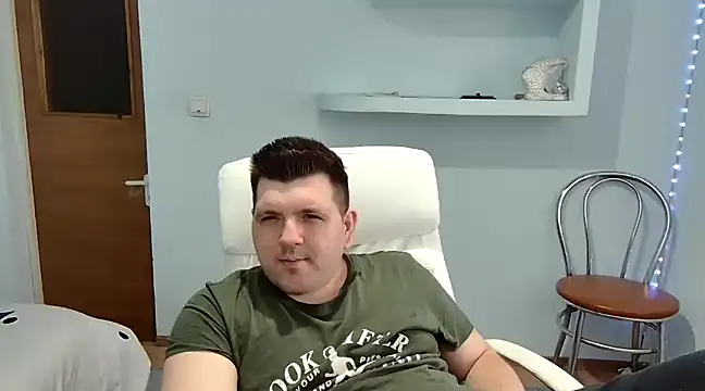 Snapshot of JasonJacks chatting on 03-21-25, 11:12 JasonJacks online show from 03-21-25, 11:12