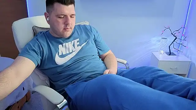 Snapshot of JasonJacks chatting on 04-11-26, 07:45 JasonJacks online show from 04-11-26, 07:45