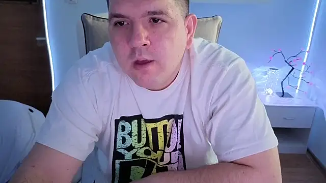 Snapshot of JasonJacks chatting on 04-14-26, 05:45 JasonJacks online show from 04-14-26, 05:45