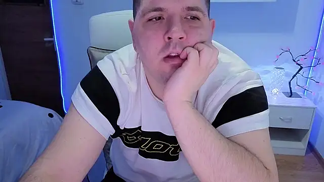 Snapshot of JasonJacks chatting on 03-17-26, 04:37 JasonJacks online show from 03-17-26, 04:37