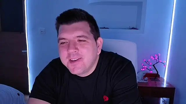 Snapshot of JasonJacks chatting on 10-04-25, 02:24 JasonJacks online show from 10-04-25, 02:24