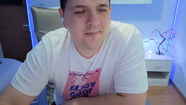 Snapshot of JasonJacks chatting on 03-31-26, 03:14 JasonJacks online show from 03-31-26, 03:14