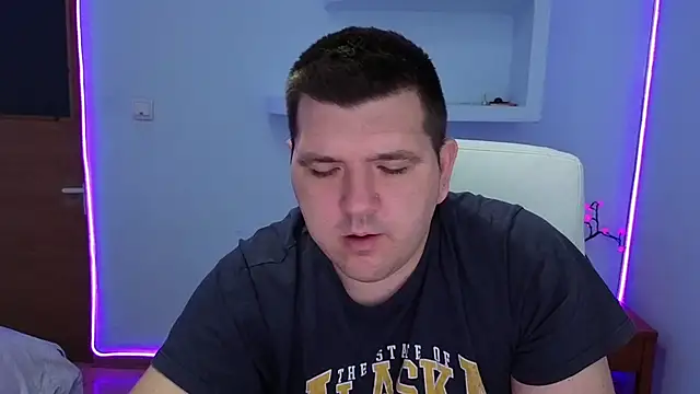 Snapshot of JasonJacks chatting on 09-25-25, 03:34 JasonJacks online show from 09-25-25, 03:34