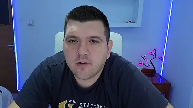 Snapshot of JasonJacks chatting on 09-18-25, 04:15 JasonJacks online show from 09-18-25, 04:15