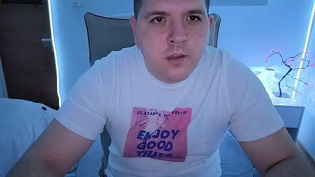 Snapshot of JasonJacks chatting on 03-20-26, 05:08 JasonJacks online show from 03-20-26, 05:08