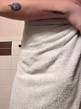 Snapshot of AndysBigOne chatting on 11-07-25, 09:52 AndysBigOne online show from 11-07-25, 09:52