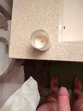 Snapshot of AndysBigOne chatting on 10-31-25, 03:14 AndysBigOne online show from 10-31-25, 03:14