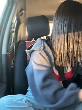 JulliaVegas online show from 10-14-25, 01:50