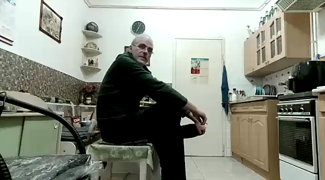 Snapshot of farock chatting on 01-01-25, 06:06 farock online show from 01-01-25, 06:06