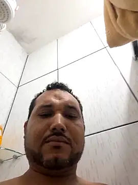 Snapshot of alexjs84 chatting on 01-25-25, 01:32 alexjs84 online show from 01-25-25, 01:32