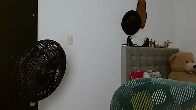 Sexy Lia  online show from 05-05-26, 04:48