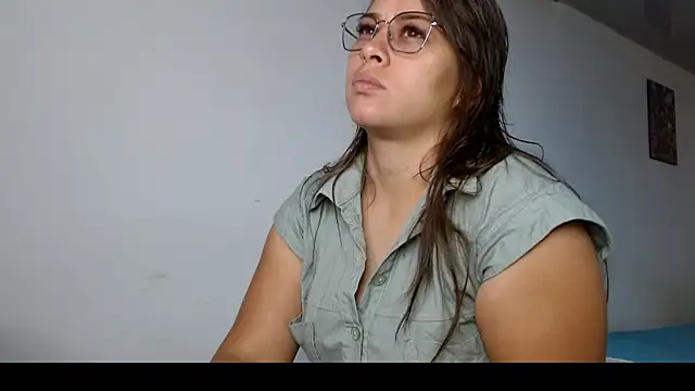 Paloma Desire online show from 11-19-25, 01:00