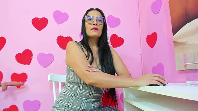 Snapshot of miss--flora chatting on 02-20-25, 10:15 miss--flora online show from 02-20-25, 10:15