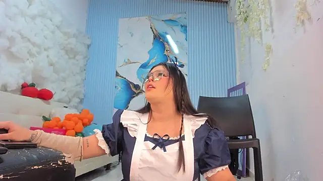 Danniela18  online show from 04-24-26, 12:18