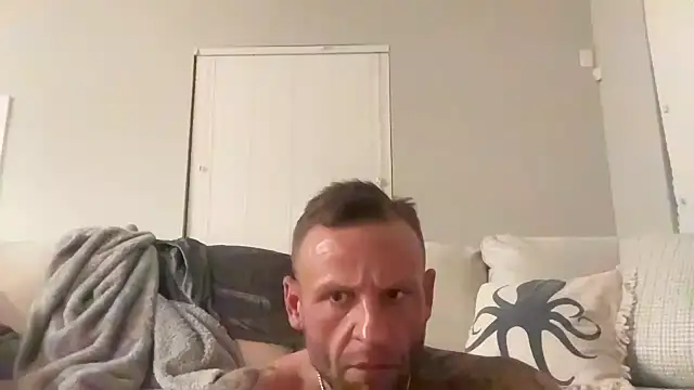 heavyhitta83 online show from 01-14-25, 05:30