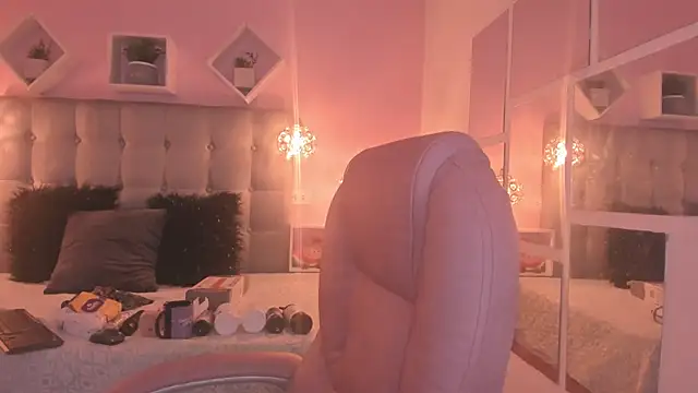 melanie hh online show from 10-14-25, 04:02