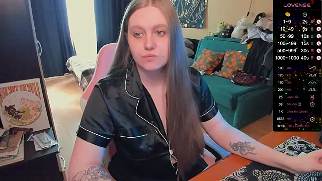 Alice Dreamgirl  online show from 05-06-26, 01:37