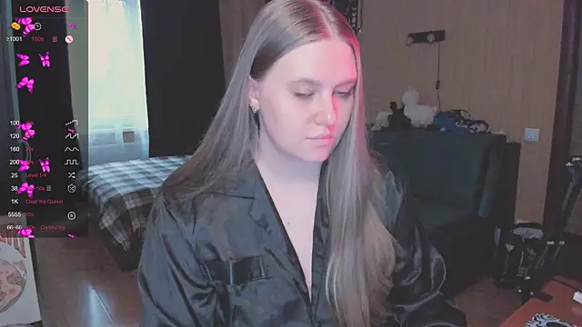 Alice Dreamgirl  online show from 11-05-25, 12:08