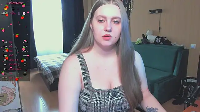 Alice Dreamgirl  online show from 11-04-25, 10:41