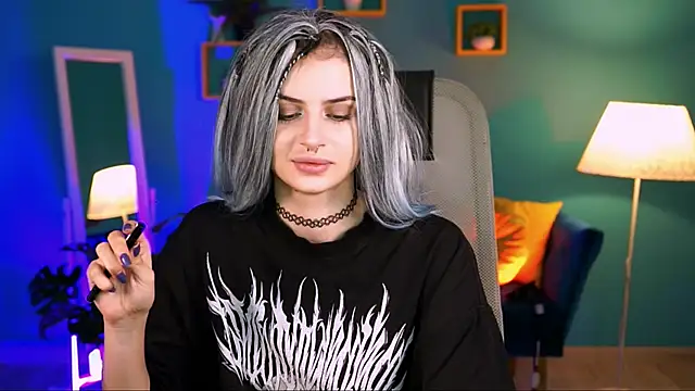 Snapshot of JadeCastle_ chatting on 11-15-25, 03:32 JadeCastle online show from 11-15-25, 03:32