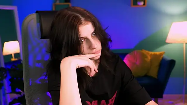 Snapshot of JadeCastle_ chatting on 01-19-26, 04:22 JadeCastle online show from 01-19-26, 04:22