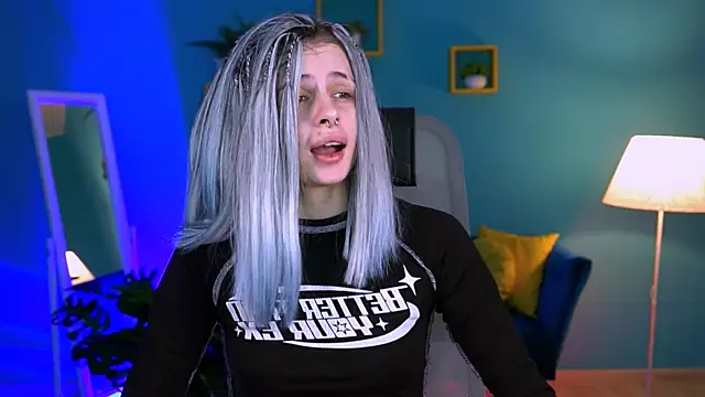 Snapshot of JadeCastle_ chatting on 11-05-25, 03:42 JadeCastle online show from 11-05-25, 03:42