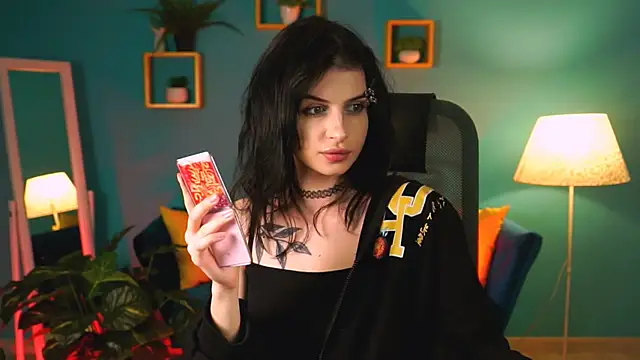 JadeCastle  online show from 04-18-26, 05:37