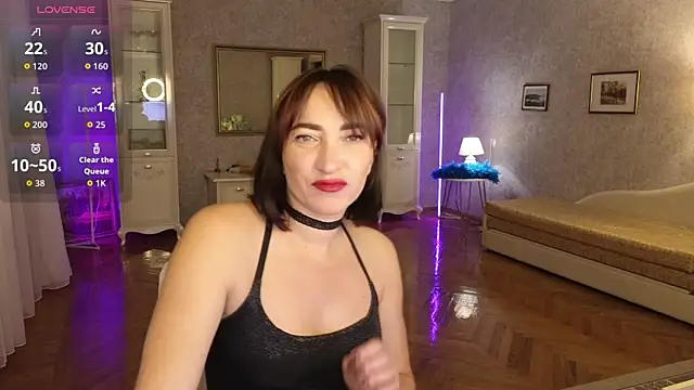 AnneHaddaway online show from 10-05-25, 07:59