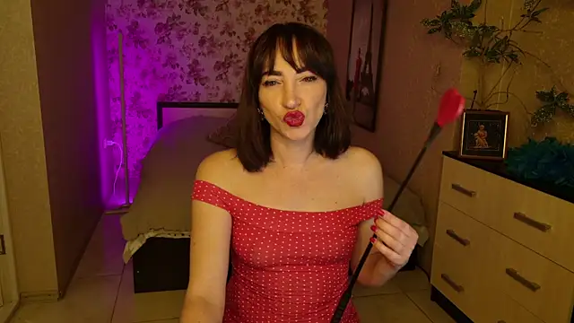 AnneHaddaway online show from 05-17-26, 07:03